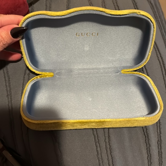 Gently loved Gucci Sun glasses - Picture 3 of 4